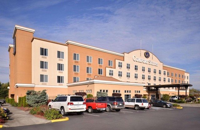 Comfort Suites Airport Tukwila Seattle
