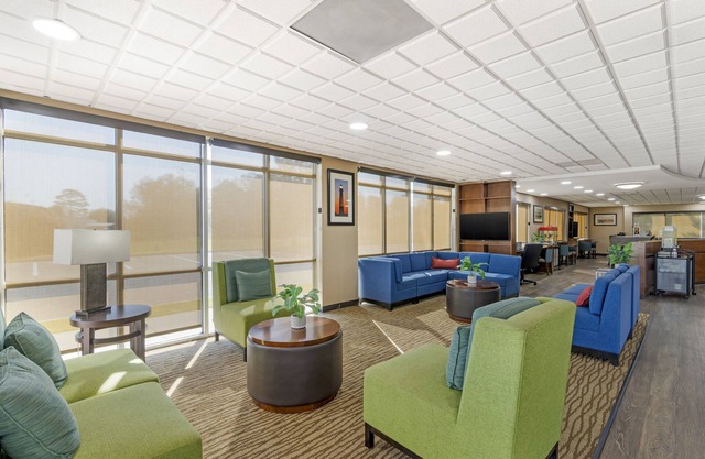 Comfort Suites Brunswick