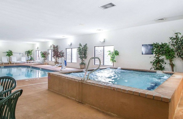 Comfort Suites Jefferson City