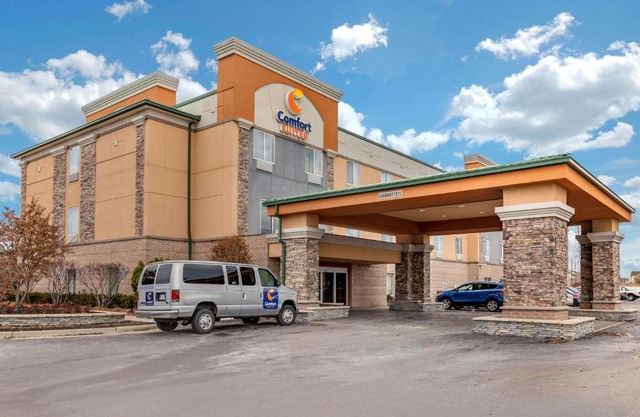 Comfort Suites Southgate-Detroit