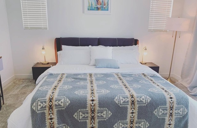 Comfortable and Spacious Rental Home in Prime Location2-bedroomPet-Friendly