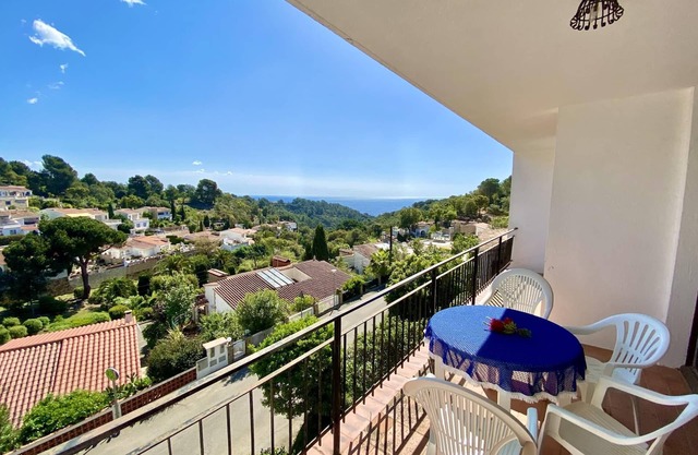 Komfortables Apartment mit Gemeinschaftspool in Lloret de Mar