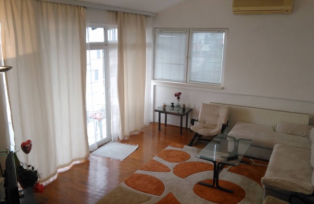 Komfortable Wohnung, tolle Aussicht auf die Stadt Skopje