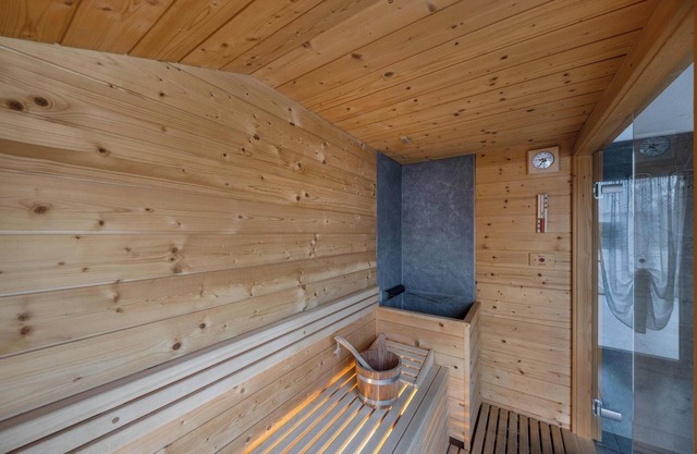 Gemütliche Ferienwohnung "Vacanze Arcobaleno - Arancione" mit Blick auf die Berge