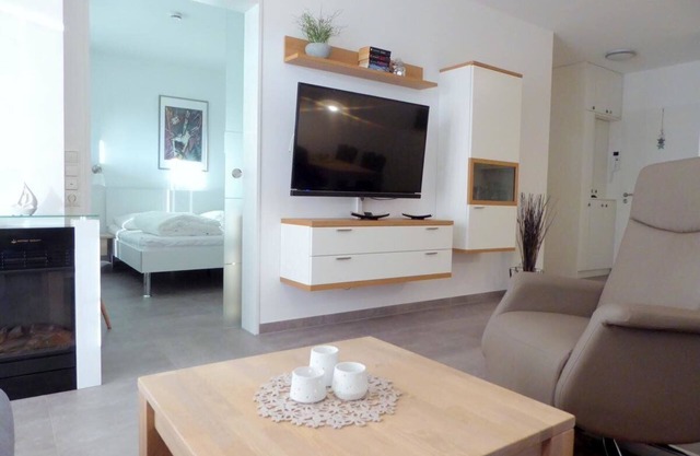 Komfortables Apartment Jadesand Dangast mit Terrasse, Wellness und Strandnähe