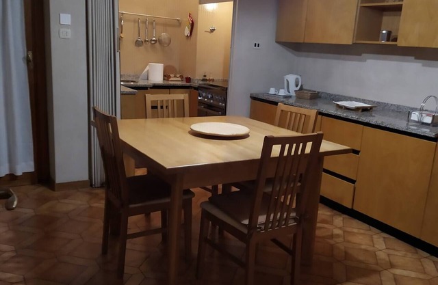 Comfortable apartment, with its own covered parking space and 6 beds