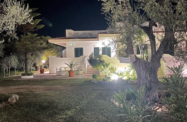 Comfortable apartments within walking distance from the sea!!!