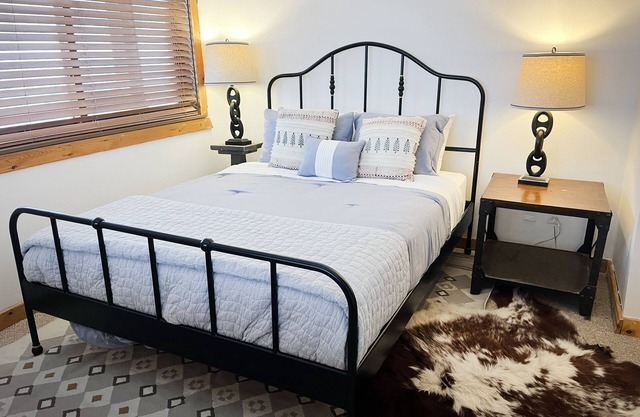 Comfortable, Beautiful Condo