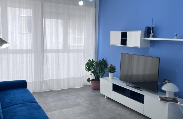 Comfortable, bright and large apartment in central area