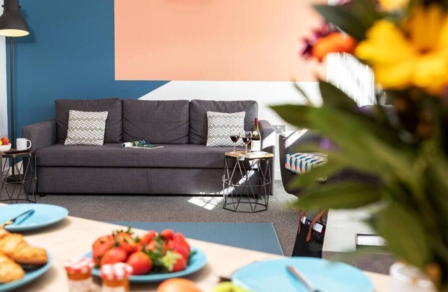 Comfortable City Apartment *Free Parking* Bridge Square Apartments