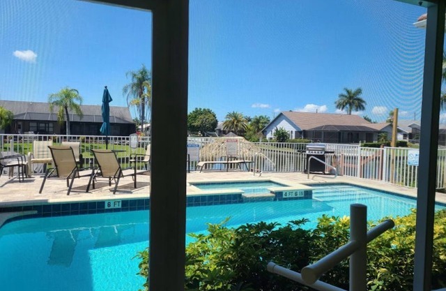 Comfortable Condo - Waterfront with Gulf Access; Pool; Views