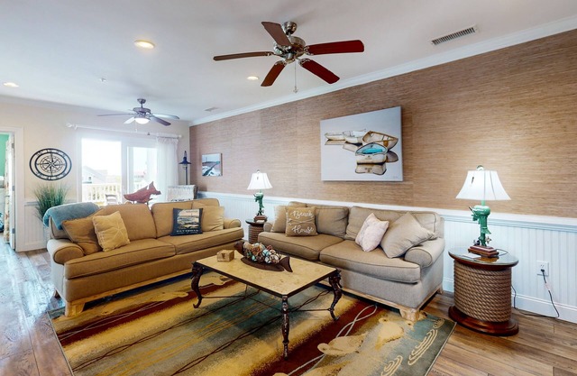 Comfortable condo with shared pool, free WiFi, central AC, and water views