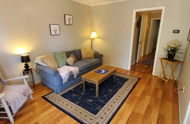 Comfortable convenient apartment for extended stay