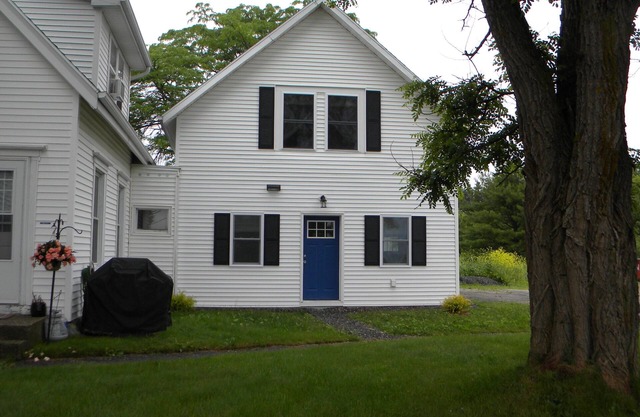 Comfortable, Convenient Apartment/ House