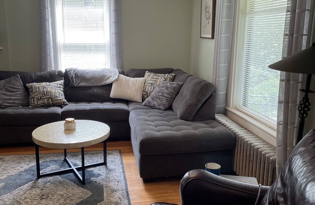 Comfortable farmhouse in South Amherst
