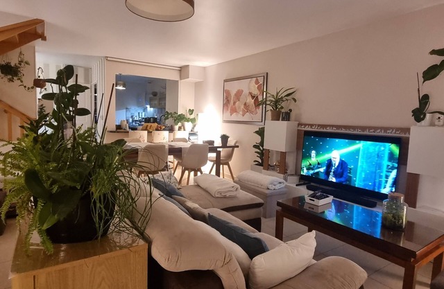 Comfortable and relaxing house 5 minutes from Disneyland. Ideal for families