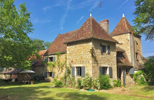 Komfortables French Manor + ein tolles Baumhaus in einem geschützten Naturgebiet.