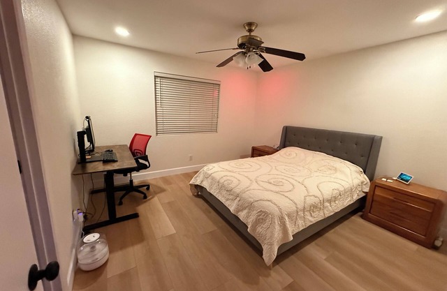 Comfortable Furnished Room in Sunny Phoenix