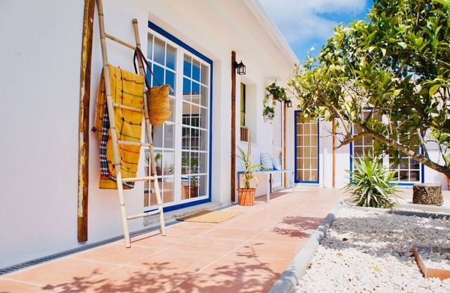 Comfortable, Ground Floor Apartment with Garden View