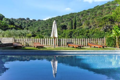 Comfortable house in Porto de Mós 45 m² with shared pool