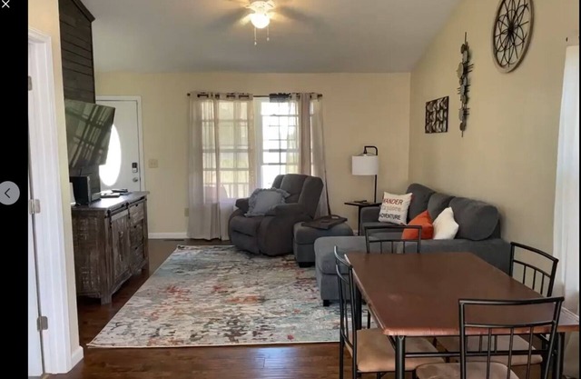 Comfortable house in Johnson City