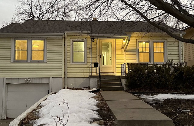 Comfortable house with three bedrooms and two bathrooms