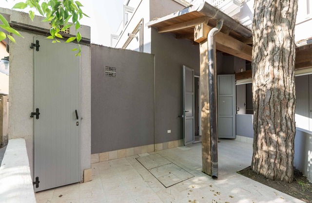 Comfortable apartment with outdoor space 20 meters from the sea