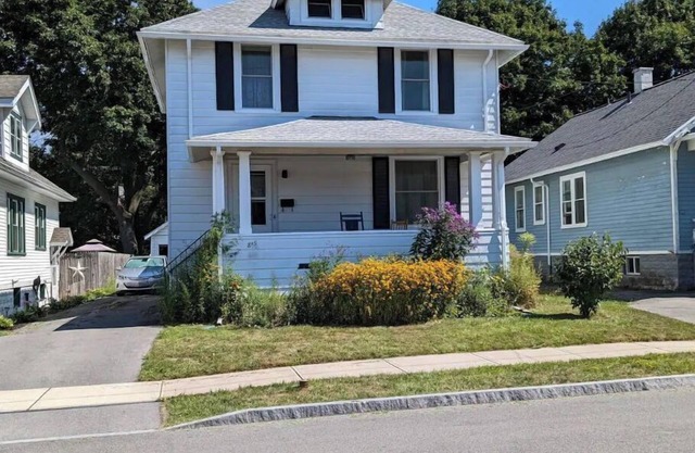 Comfortable light-filled, 1920's home w/EV Charger