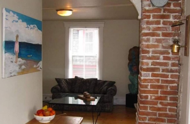 Komfortables Apartment mit Meerblick im Herzen der Stadt