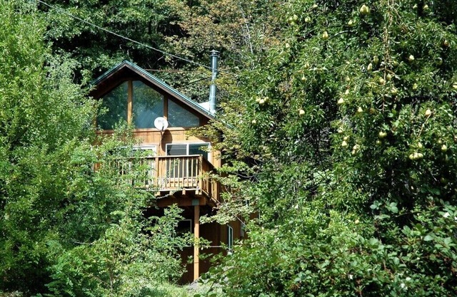 Komfortable ruhige Hütte in einer malerischen Bergstadt