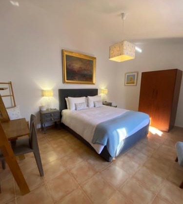 Comfortable Room in the Hills of Serra do Caldeirão