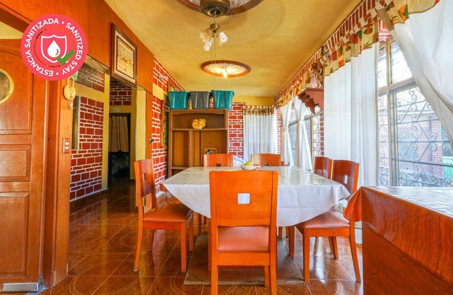 Comfortable room near Tepozteco Hill