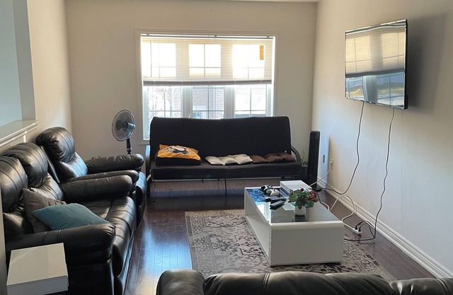 Comfortable Room & Private Washroom. Free Parking!