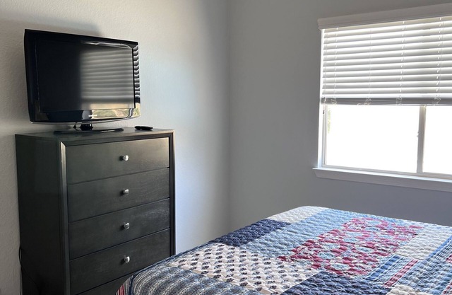 Comfortable & spacious room in a family home. New furniture. Safe neighborhood!