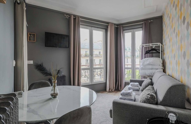 Schickes Studio - 2P - Porte Saint-Martin