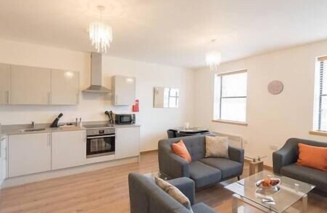 West Swindon, 2 Bedroom Apartment (5 Adults)