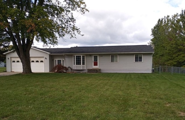 Comfortable three Bedroom Ranch