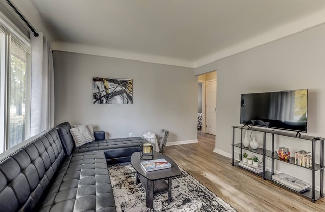 Comfortable Two Bedroom Remodel Near Everything
