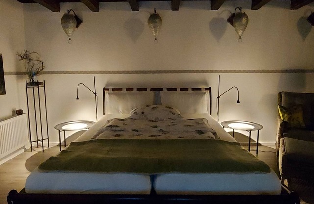 Komfortable Ferienvilla für 7 Personen mit Kamin und großem Garten am Fluss
