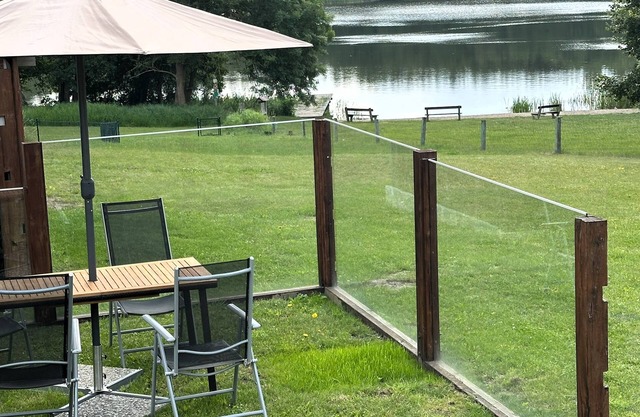 Komfortables Ferienhaus mit direktem Seeblick - Seeblick