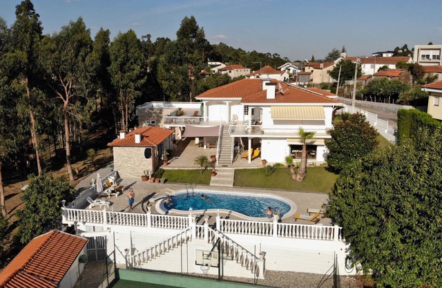 Comfortable vacation villa for 4 to 8 people