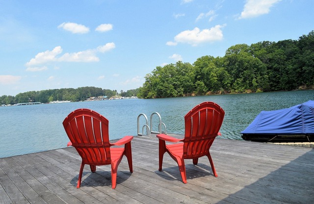 Komfortabel gestaltet See Keowee Waterfront, Minuten bis Clemson- In Seneca