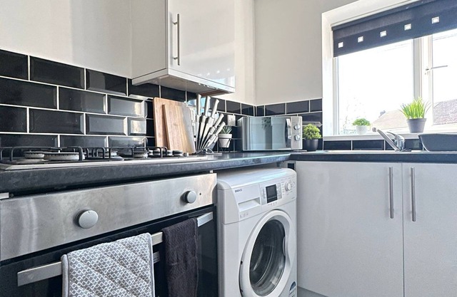 Comfy 1 Bedroom Apartment