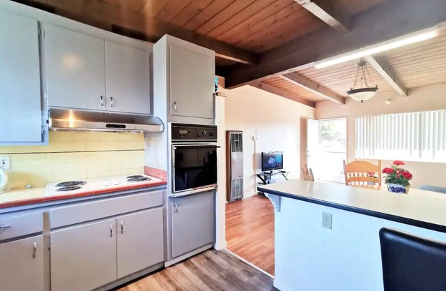 Comfy 2BR 1Bath Apartment near HWY580-80