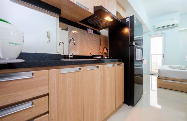 Comfy and Nice Studio Apartment at Tamansari Mahogany