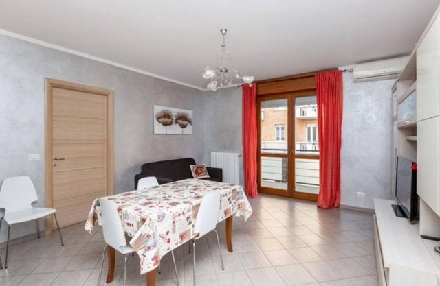 Comfy cozy apartment close to Metro
