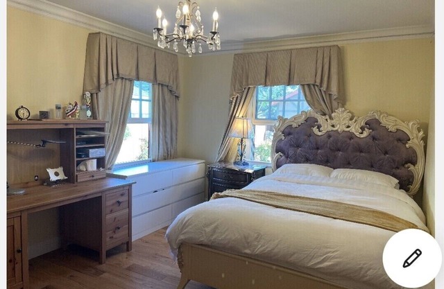 Comfy& cozy private room with golf course view