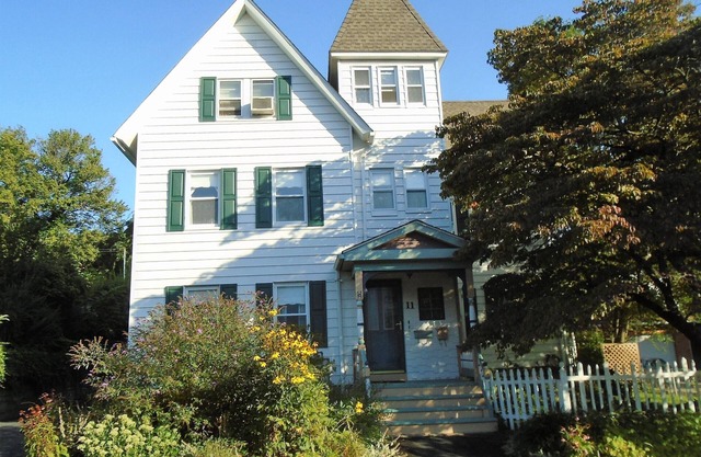 KOMFORTABLE WOHNUNG. NEAR YALE, NEW HAVEN UND GEBIETE