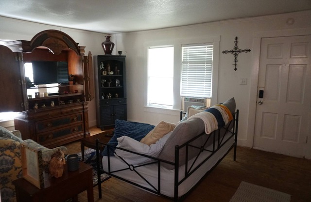 Comfy little home