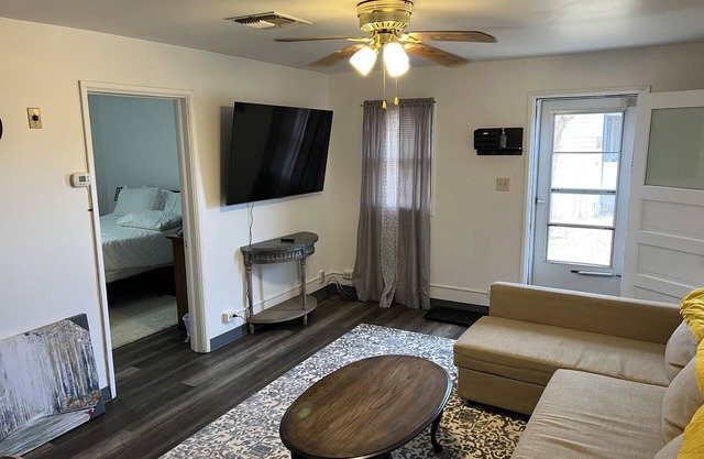 Comfy Quiet 1bedroom apartment, close to DT Winslow